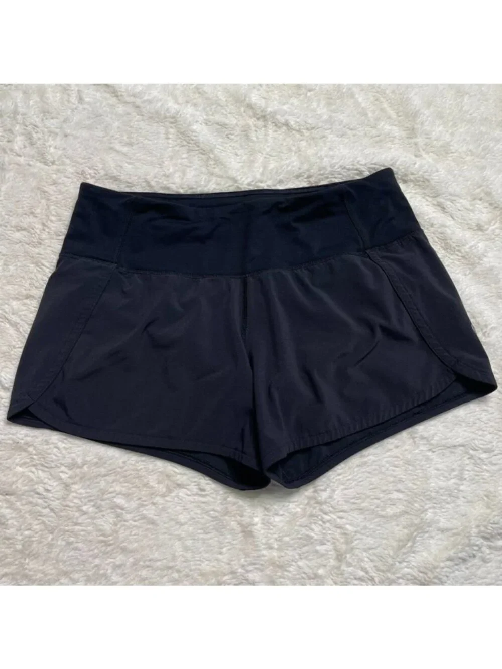 Lululemon Speed Up Shorts Black Size 4 High Rise 4 Inch Inseam Zipper Pocket